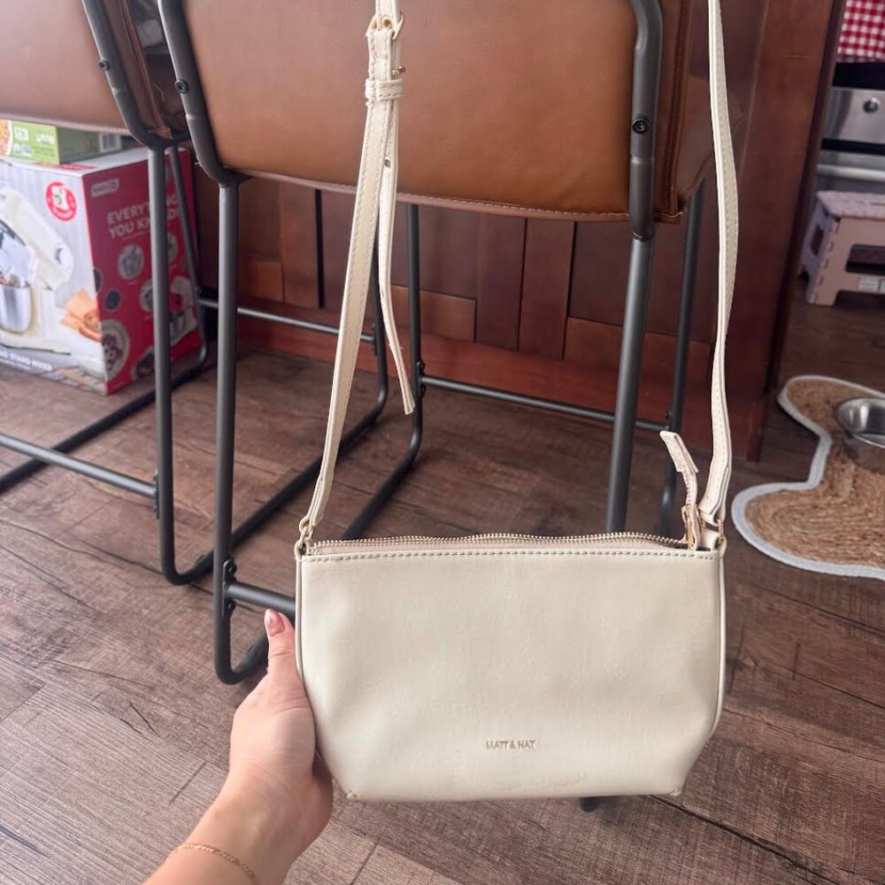 Matt & Nat MACY Vegan Crossbody Bag - White